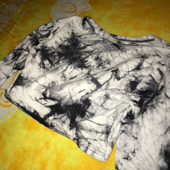 Tie Dye Rose Cropped Long Sleeve - Picture 5 of 5